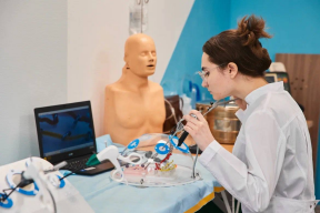 Губернатор Андрей Чибис: В Мурманском арктическом университете откроется ординатура по специальности «Терапия»