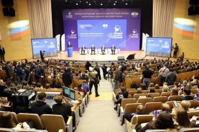 ЛДПР объяснила причины недопуска Эйдельштейна на «Жириновские чтения»