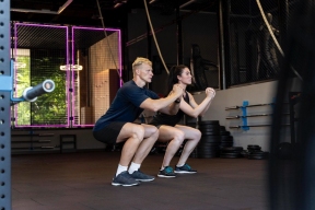 Тренируются все — меняются единицы: эксперт рассказал, где ломается система фитнеса