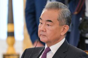 Глава МИД КНР обсудил украинский кризис с европейскими коллегами