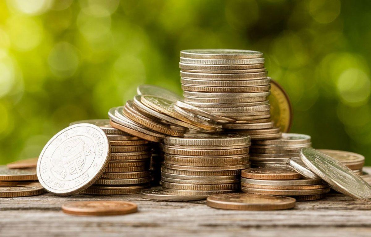 «Нельзя просто так взять и перестать тратить»: почему жесткая экономия ведет к срывам