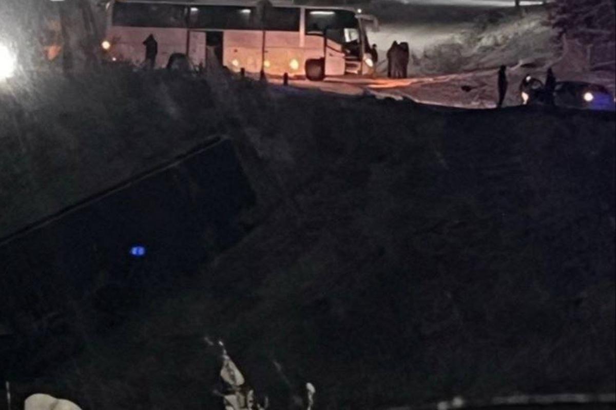 Юные хоккеисты не пострадали: автобус с командой попал в ДТП под Челябинском