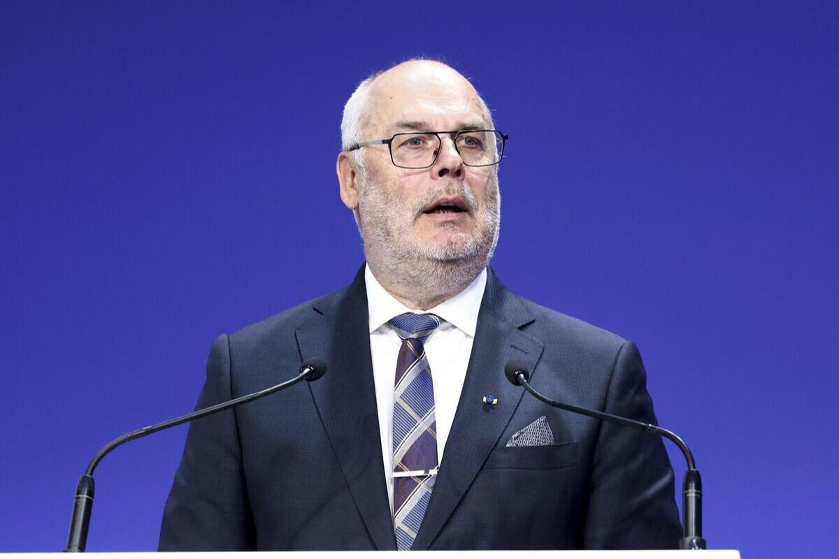 «Ударит по шансам на переизбрание»: в Эстонии сочли призыв Кариса к диалогу с РФ слишком опасным