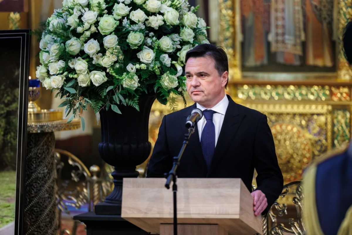 «Он посвятил жизнь служению стране и людям»: Губернатор Андрей Воробьев принял участие в церемонии прощания с Почетным гражданином Подмосковья Александром Леоновым