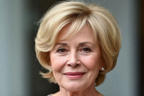 78-летняя Марина Неелова сломала ребро: актрису срочно госпитализировали в Москве