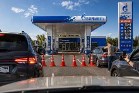 Бензин есть, но его не продают: эксперт объяснил, что происходит на российских АЗС