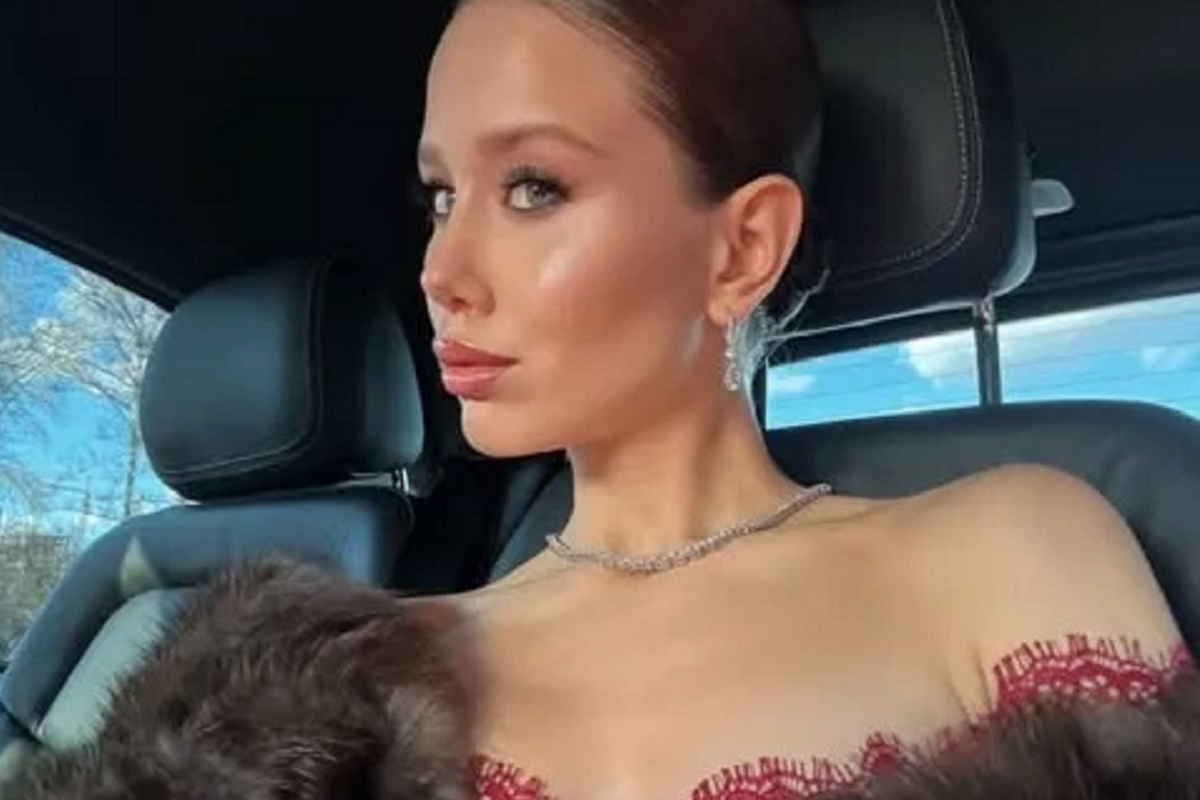 Юная невеста Лепса Аврора поделилась кадрами в смелом образе