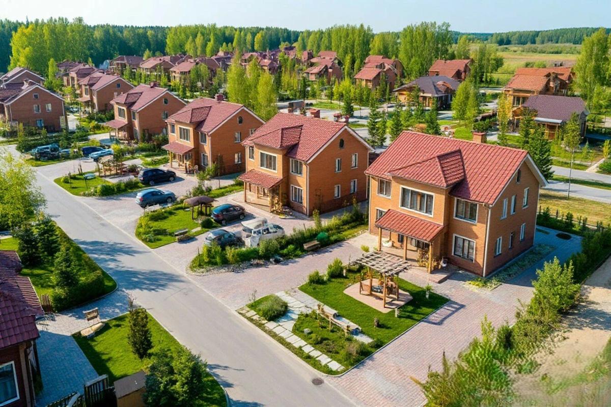 Владимир Заика представил стандарт безопасных поселков для многодетных семей Тульской области