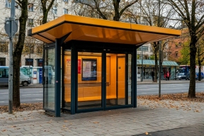 Теплые остановки и дополнительные автобусы: Ханты-Мансийск готовится к холодам