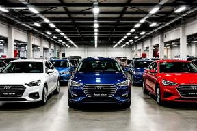 «Официалы» проигрывают битву: параллельный импорт догнал официальные продажи — к чему это приведет?