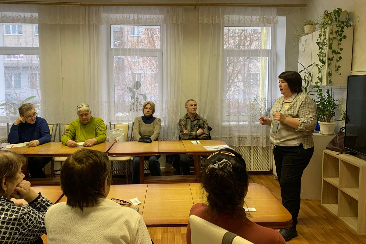 Пожилых жителей городского округа Пушкинский продолжают учить компьютерной грамотности