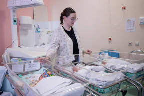 Руслан Кухарук: В Югре впервые с начала года на свет появились сразу трое детей в одной семье