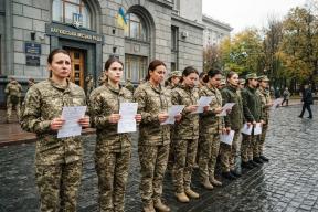 Бойня до последней украинки. Планы женской мобилизации уже на столе в Киеве