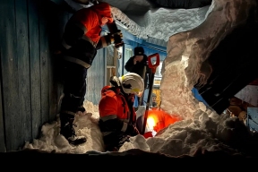 В Марий Эл мужчина погиб под сошедшим с крыши снегом