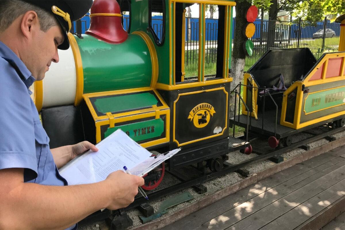 В Центральном парке Тулы проверяют аттракционы