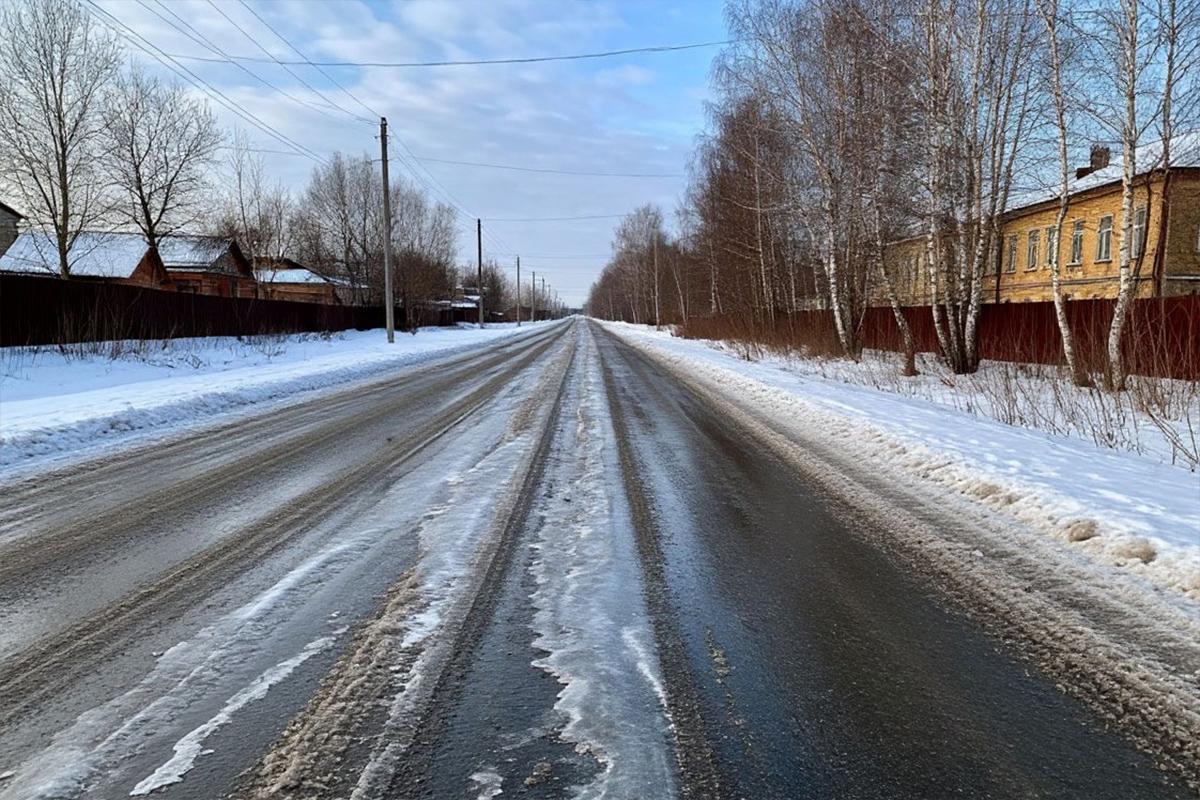 Ледяной апокалипсис в Абазе: школьников оставили по домам, а городские автобусы встали из-за гололеда