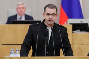 «Гамлет» раздора: Певцов отрекся от Киркорова заявив, что не знает, кто это