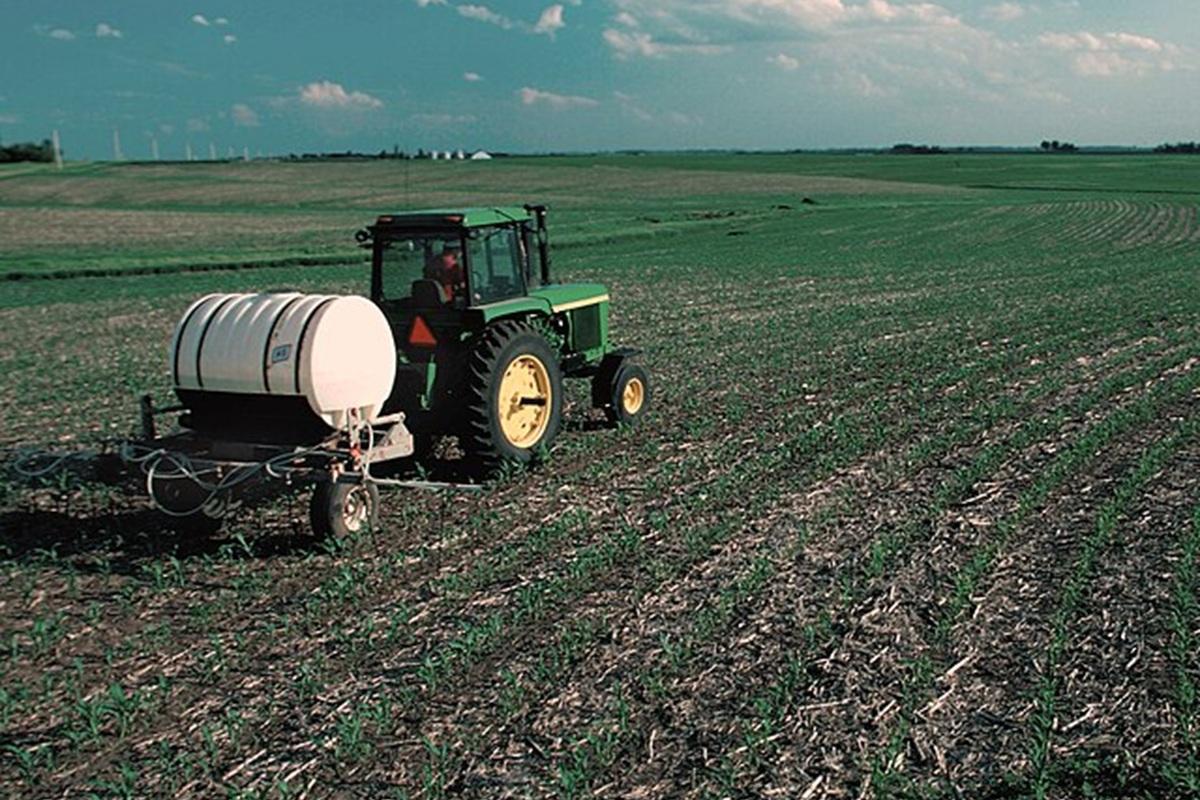 Внесение удобрений Внесение удобрений