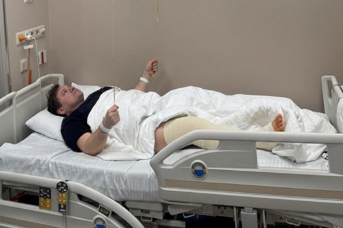 Ноги не ходят: Андрей Гайдулян опубликовал снимки из больничной палаты