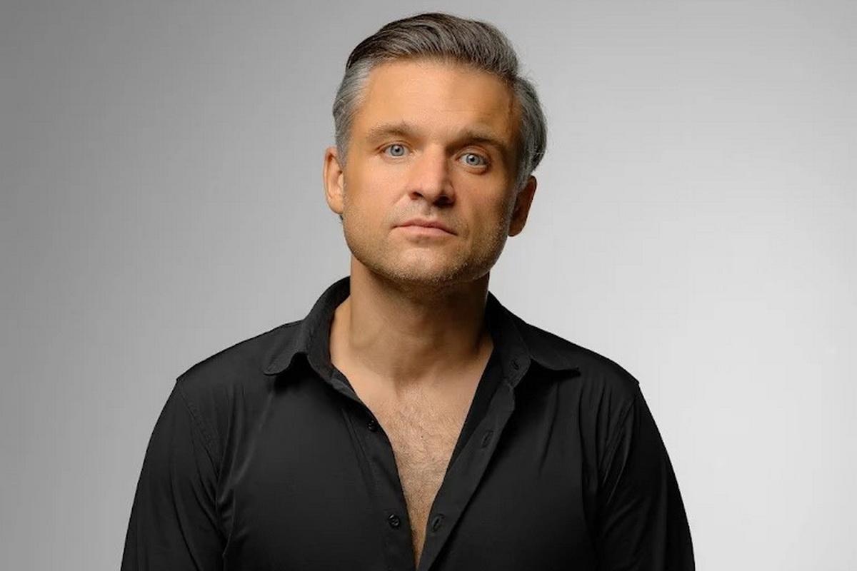 Выиграл именитую жену «в лотерею». Как игрушечный баян вывел Ивана Замотаева в люди