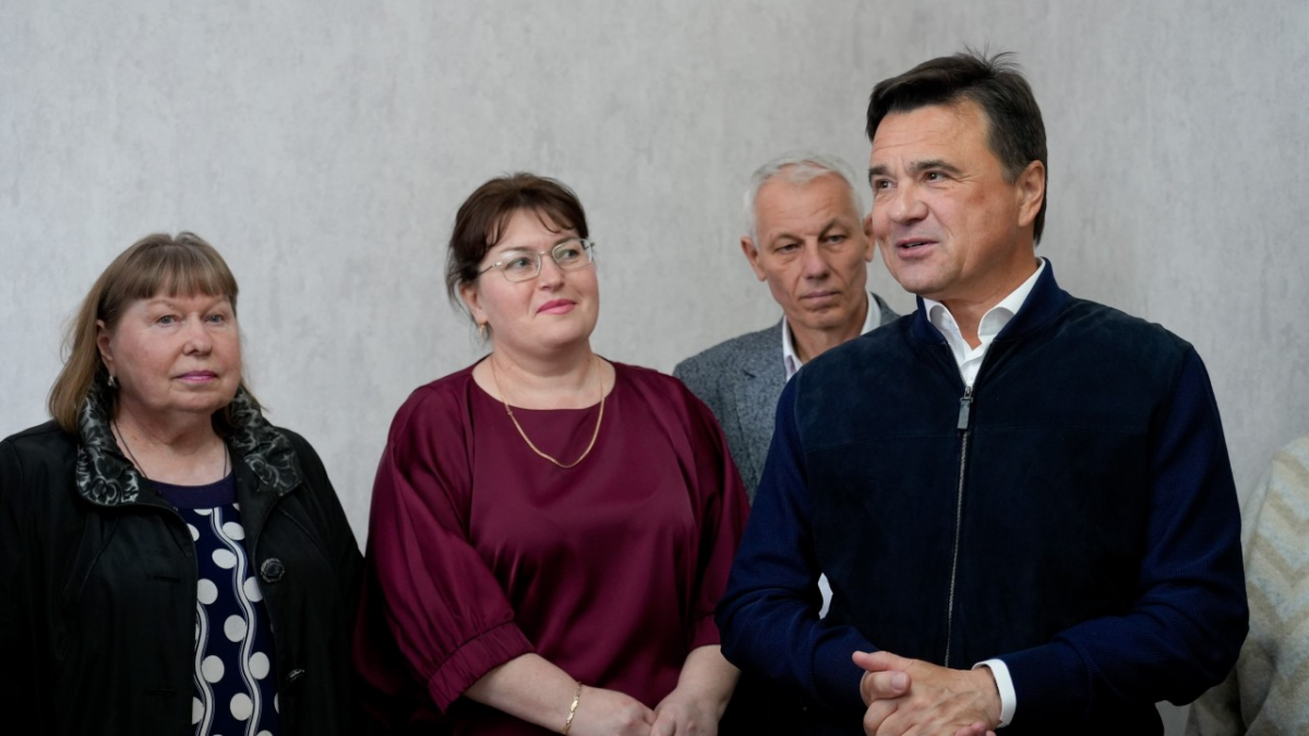 «Люди из бараков получили современное и комфортное жилье»: Губернатор Андрей Воробьев поздравил жителей Подольска с переездом в новые квартиры из аварийного фонда