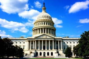 Демократы в США взбунтовались против новых санкций на Россию: Трампу не доверяют собственные соратники