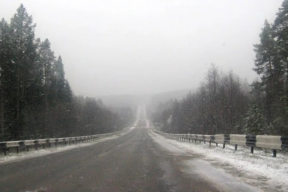 На федеральной трассе Р-243 в Костромской области ограничили движение большегрузов с 13 до 18 часов из-за метели