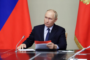 Пиджак как прикрытие: пока соцсети обсуждают жест Путина, Москва и Пекин подписали 40 документов