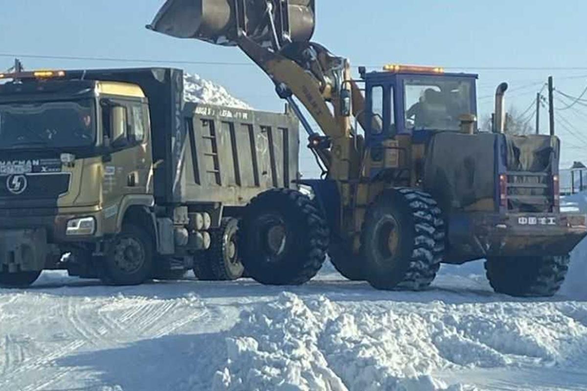 В Саранске мусульманская община вышла на ликвидацию последствий снегопада