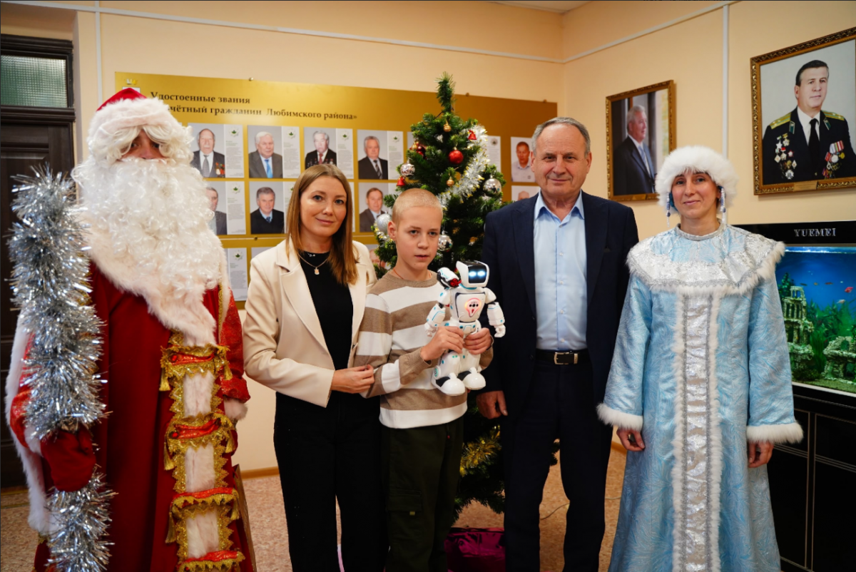 Спикер Ярославской облдумы Михаил Боровицкий исполнит мечты двух детей в рамках акции «Елка желаний»