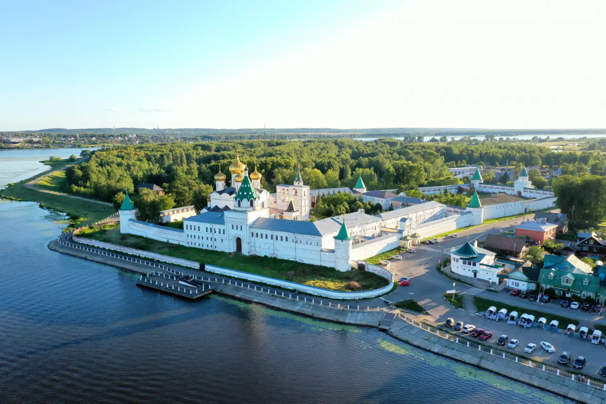 Для подготовки к юбилею Ипатьевского монастыря в Костроме предложили создать федеральный оргкомитет