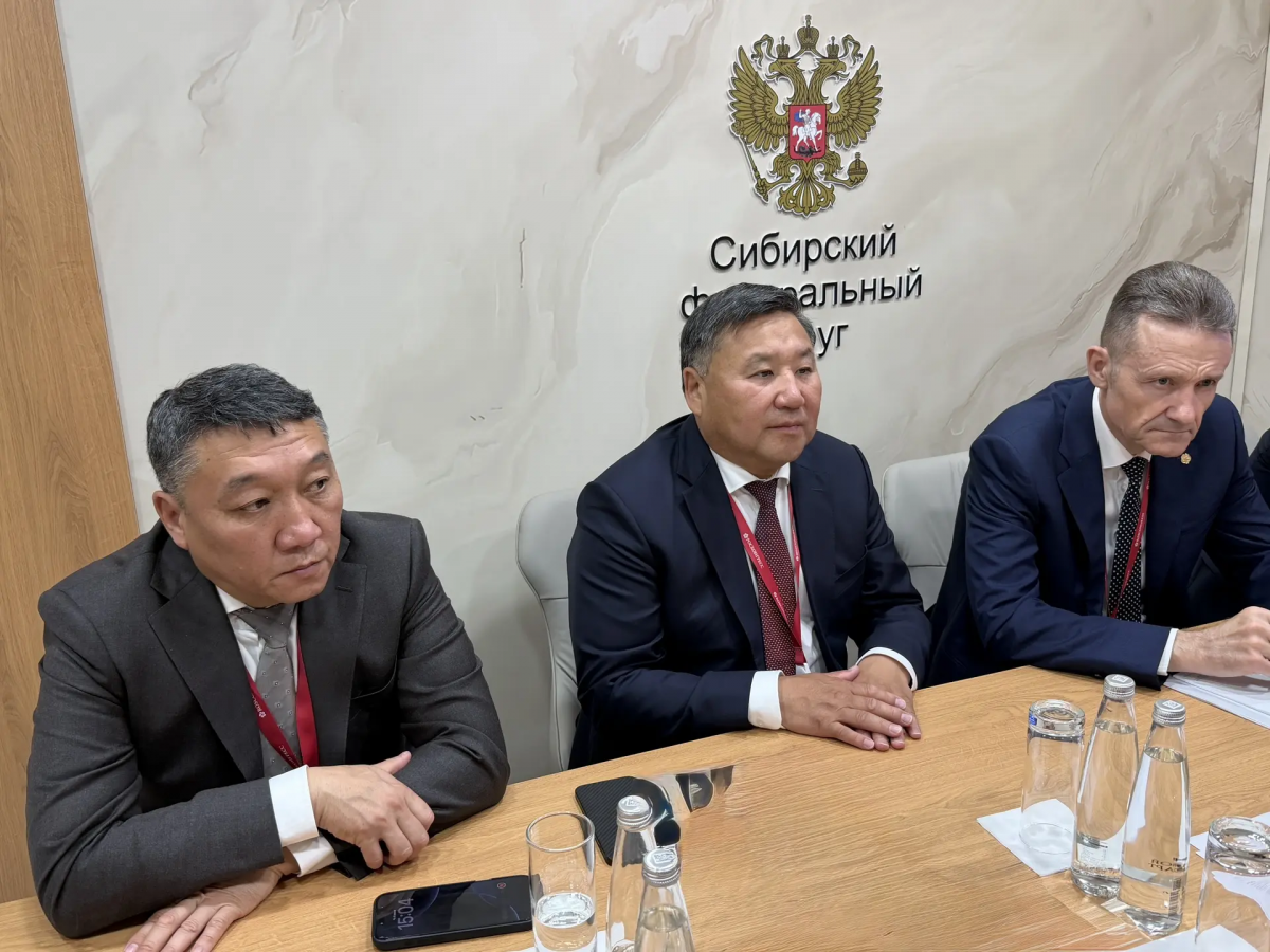 Глава Тывы Владислав Ховалыг на ПМЭФ-2026 заключил соглашение с компанией FUN&SUN о развитии туристических маршрутов в регионе