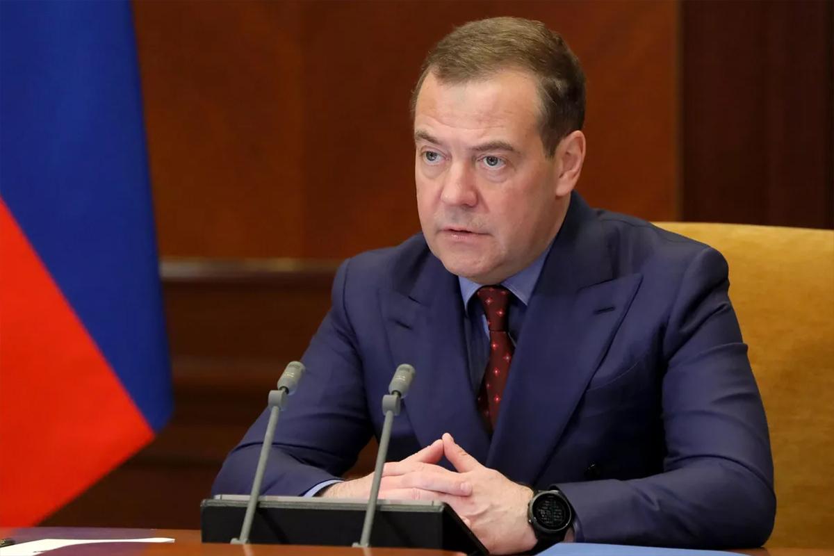 Медведев призвал разбить этнические гетто: мигрантов ждет жесткая проверка на законопослушность