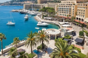 Российская элита с размахом встречает Новый год на дорогом итальянском курорте