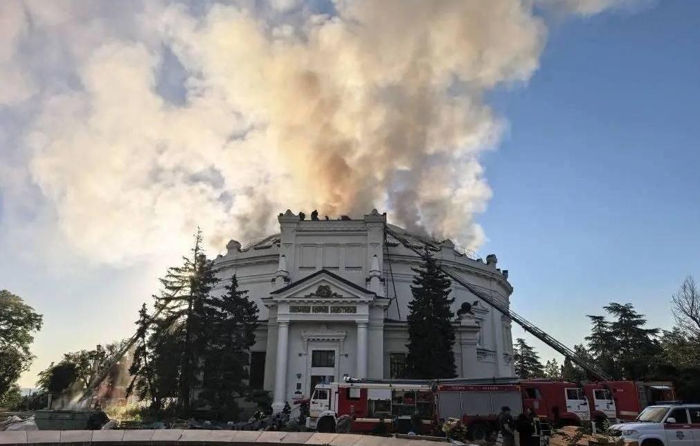 ВСУ нанесли удар по легендарной панораме обороны Севастополя — загорелась крыша