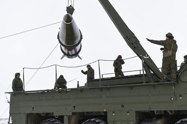 Спутники раскрыли секрет «Орешника»: под Кричевом разворачивают систему ПВО