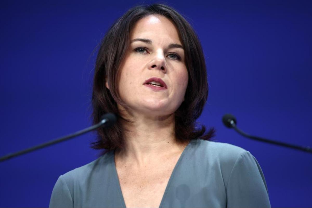 Бербок: Украина не уступит свою территорию для достижения мира