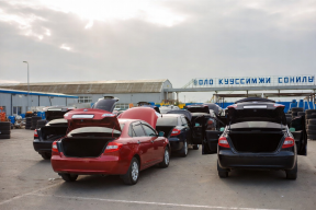 Эксперты: Поставки китайских автомобилей 2026 года в Россию приостановлены