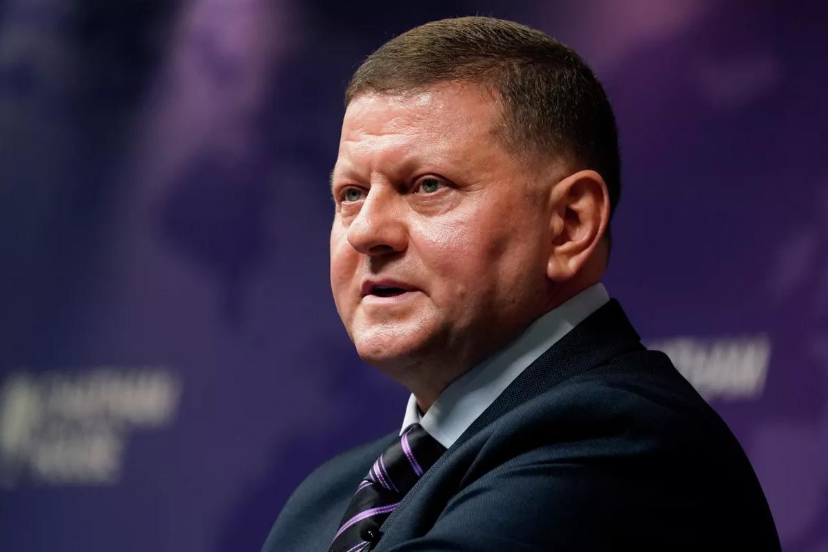 Роковой звонок: Залужного ранило в момент разговора с офисом Зеленского