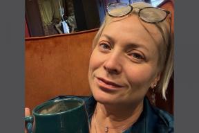 «Люблю каждую морщинку»: похудевшая на 25 кг Светлана Пермякова показала лицо без макияжа в 54 года