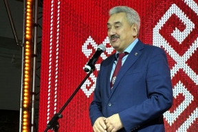 Спикер Госсовета Леонид Черкесов: Чувашию не зря называют краем «ста тысяч вышивок», в каждом узоре — заветы предков и вековая мудрость