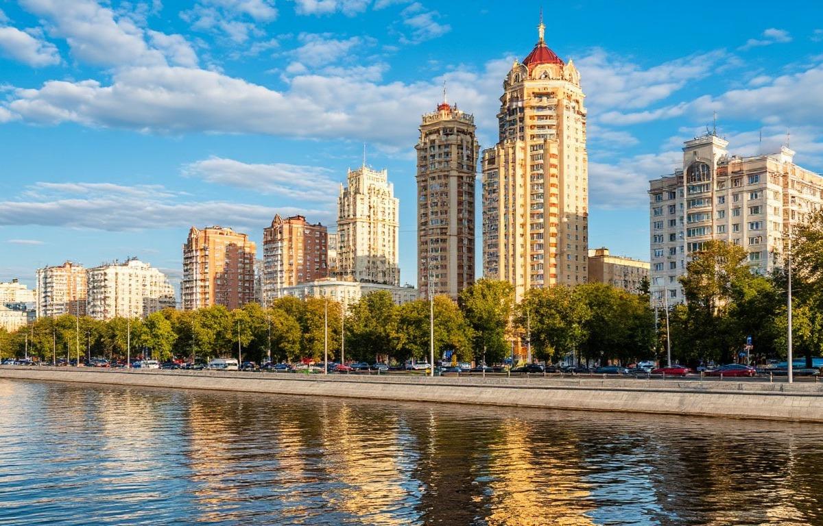 Подрядчик из Москвы и 37,7 млн рублей: кто и за сколько решает проблемы воронежского метробуса