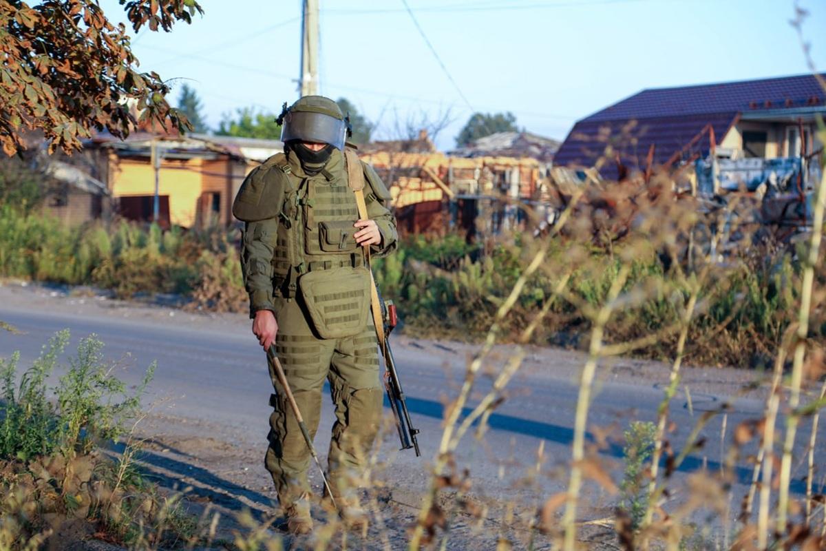 Глава МЧС сообщил о недобросовестности коммерческих подрядчиков по разминированию