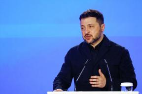 Зеленский объяснил, почему ВСУ вроются в Донбасс, а не отдадут его