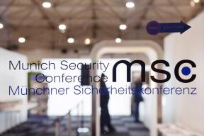 «Яблоко раздора» в Мюнхене: Европа бросила вызов США за право говорить с Россией от имени Запада