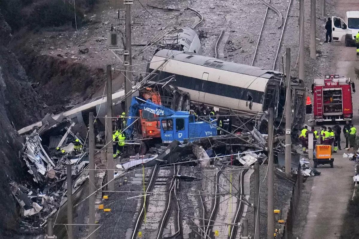 Гибель 46 человек из-за одной трещины: испанский железнодорожный коллапс списали на бракованный рельс