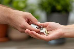 Бурковский продал квартиру в Москве в 5 раз дороже: «Маски-шоу в 5:30 утра» и журналисты под дверью