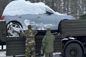 Приставы отправили в зону СВО конфискованные у пьяных водителей автомобили