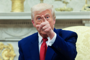 Я вышвырну тебя: Трамп пригрозил главе Минфина США из-за ситуации с ФРС