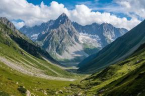 Стоимость авиабилетов из Югры на майские праздники показала резкие колебания